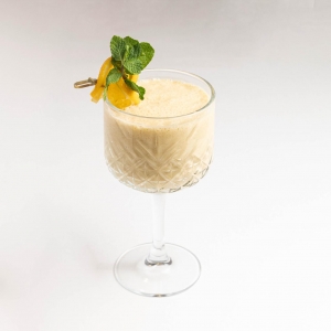 Фруктовый коктейль с манго