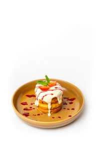 Панкейк под ванильным соусом