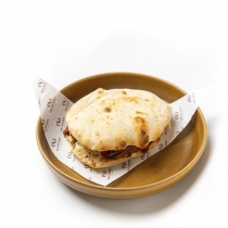 Бургер из печи с томленной говядиной